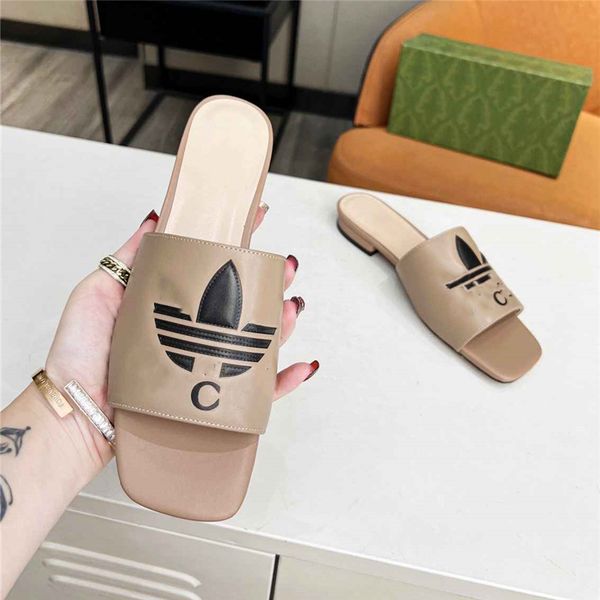 fashion slippers 2023 ggity luxury design summer men flat bottom women slope heel letter leather casual sandals 02-03, Black
fashion slippers 2023 ggity luxury design summer men flat bottom women slope heel letter leather casual sandals 02-03, Black