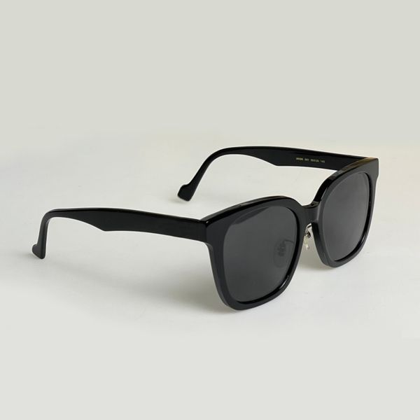 black gold/gray full rim square sunglasses women sunnies shades uv400 eyewear with box, White;black
black gold/gray full rim square sunglasses women sunnies shades uv400 eyewear with box, White;black
