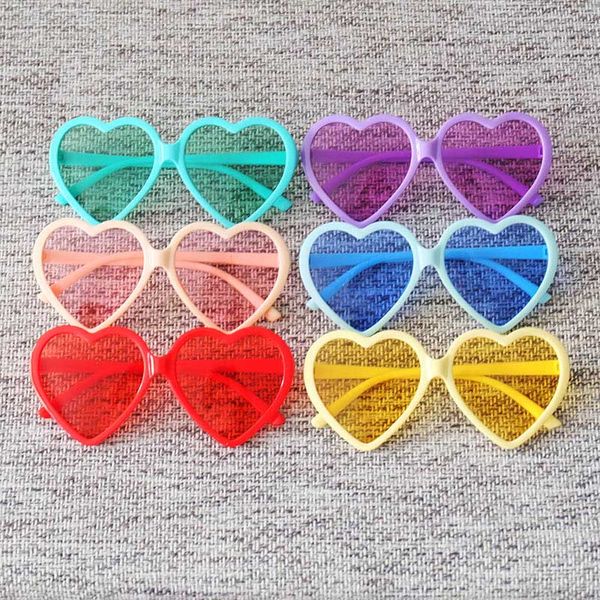 cute heart factory eyewear kids size lovely big hearts sun glasses boy and girl big solid sunglasses, White;black
cute heart factory eyewear kids size lovely big hearts sun glasses boy and girl big solid sunglasses, White;black