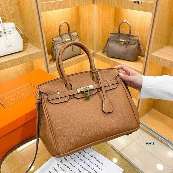 designer birkin bags herme handbags autumn and winter new womens large hand lockable single shoulder messenger temperame have logo frj
designer birkin bags herme handbags autumn and winter new womens large hand lockable single shoulder messenger temperame have logo frj