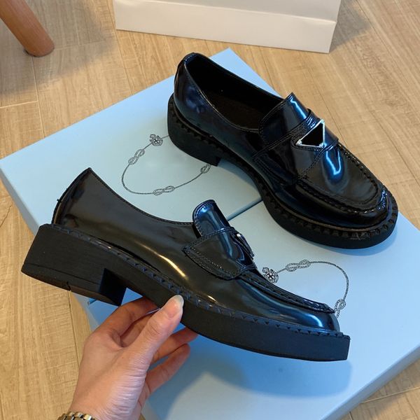 women's boots spring and autumn new triangle label pointed head wide edge black and white fashion platform loafers martin shoes ankle b
women's boots spring and autumn new triangle label pointed head wide edge black and white fashion platform loafers martin shoes ankle b
