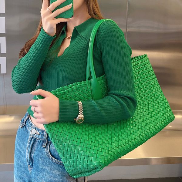 women large weave tote bag all genuine leather inside and outside big woven bag 10a quality knit the totes bags luxury designer crochet hand
women large weave tote bag all genuine leather inside and outside big woven bag 10a quality knit the totes bags luxury designer crochet hand