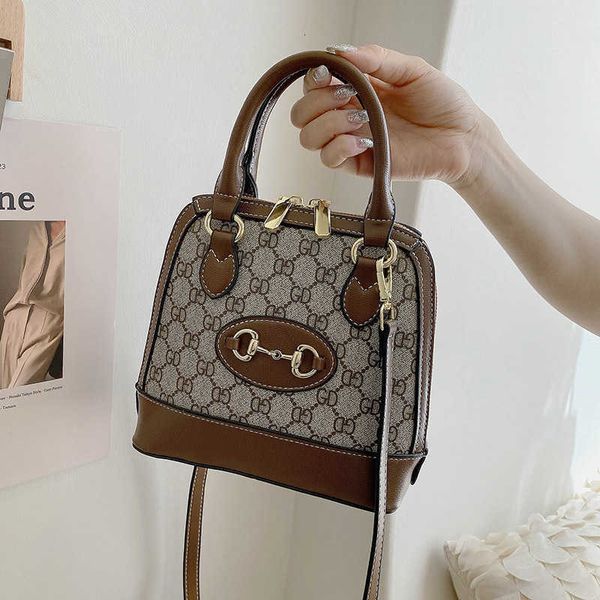 shops sell designer bags y 2023 new trendy buckle shell fashion simple large capacity handbag single shoulder msenger saddle
shops sell designer bags y 2023 new trendy buckle shell fashion simple large capacity handbag single shoulder msenger saddle