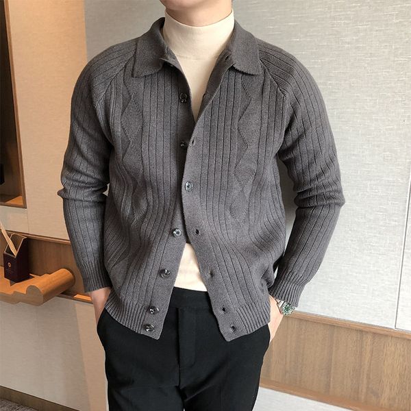 men's sweaters korean vintage knit cardigan men lapel long sleeved solid color sweater coat male spring autumn fashion casual 230107, White;black
men's sweaters korean vintage knit cardigan men lapel long sleeved solid color sweater coat male spring autumn fashion casual 230107, White;black