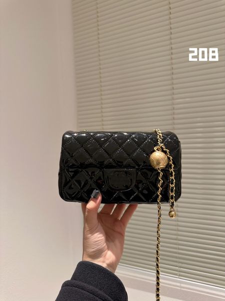 patent leather mini pearl crush gold ball rectangular flap bags matelasse chain crossbody shoulder vanit large capacity outdoorr saocoche ha
patent leather mini pearl crush gold ball rectangular flap bags matelasse chain crossbody shoulder vanit large capacity outdoorr saocoche ha