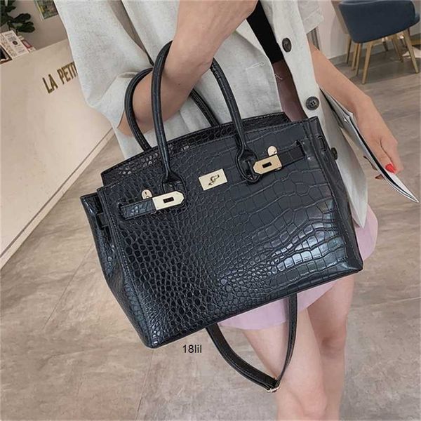 designer shoulder bags birkin herme handmade pattern big new fashion crocodile hand one shoulder womens messenger
designer shoulder bags birkin herme handmade pattern big new fashion crocodile hand one shoulder womens messenger