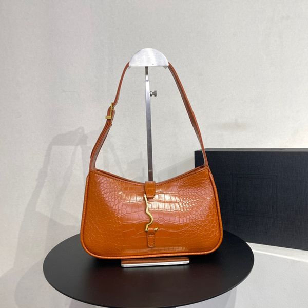 designer hobo armpit bags womens diagonal single shoulder bag classic double letter pattern handbag cross body lady purse
designer hobo armpit bags womens diagonal single shoulder bag classic double letter pattern handbag cross body lady purse