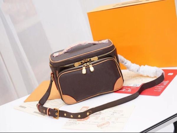 luxury designer handbags women's m44937 camera bag quilted leather cross one shoulder diagonal chain bags wallets monogrames cameras
luxury designer handbags women's m44937 camera bag quilted leather cross one shoulder diagonal chain bags wallets monogrames cameras