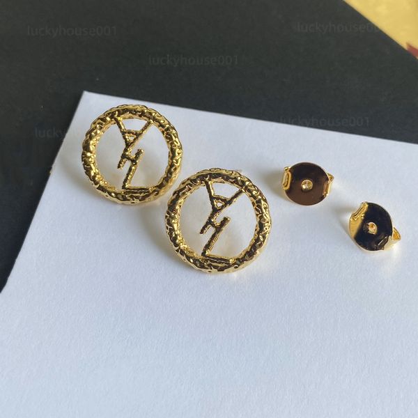 charm 18k gold-plated luxury designer letter nail geometry 925 silver crystal rhinestone earrings wedding party gifts jewelry of various sty, Golden
charm 18k gold-plated luxury designer letter nail geometry 925 silver crystal rhinestone earrings wedding party gifts jewelry of various sty, Golden