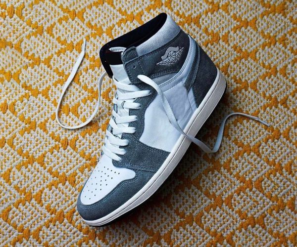 2023 washed heritage 1 1s high og basketball shoes casual black fire red light smoke grey sail dz5485-051 men outdoor sports sneakers mens t
2023 washed heritage 1 1s high og basketball shoes casual black fire red light smoke grey sail dz5485-051 men outdoor sports sneakers mens t