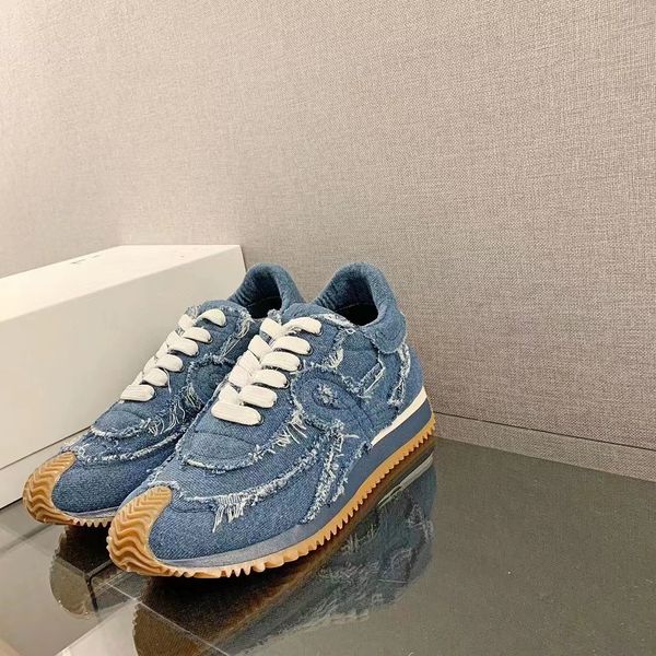 suede and nylon smooth sneakers women's luxury non slip lace up mesh breathable running shoes denim
suede and nylon smooth sneakers women's luxury non slip lace up mesh breathable running shoes denim