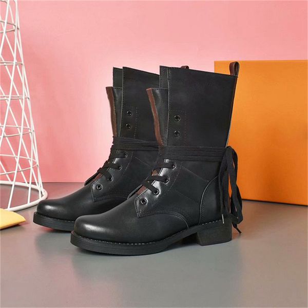 women designer metropolis flat ranger combat boots combines smooth calf leather and canvas martin ankle calfskin woman lace up winter sneake, Black
women designer metropolis flat ranger combat boots combines smooth calf leather and canvas martin ankle calfskin woman lace up winter sneake, Black