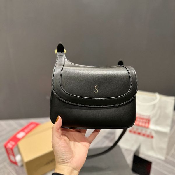 evening bags cosmetic bags cases bags totes handbag designer bag women classic imitation brand simple solid color letter splicing shoulder b
evening bags cosmetic bags cases bags totes handbag designer bag women classic imitation brand simple solid color letter splicing shoulder b