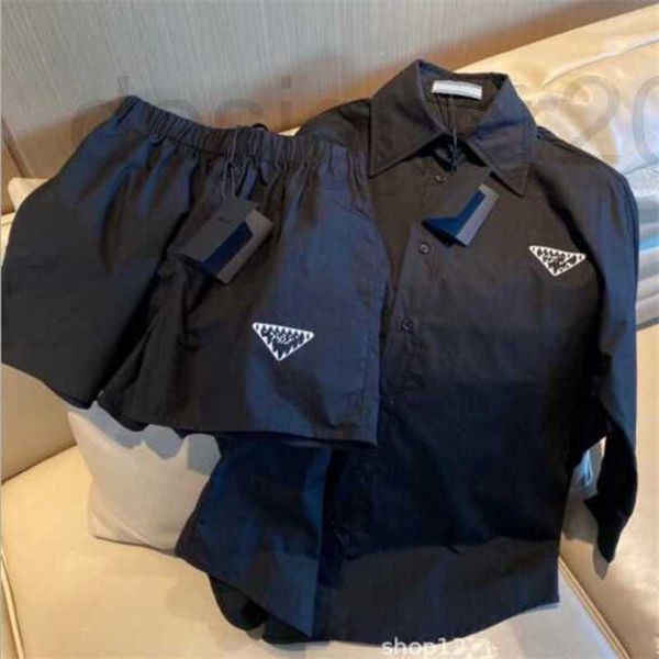 women's tracksuits designer summer style inverted triangle seven-quarter sleeve shirt with loose shorts casual suit women two-piece clo, Gray
women's tracksuits designer summer style inverted triangle seven-quarter sleeve shirt with loose shorts casual suit women two-piece clo, Gray