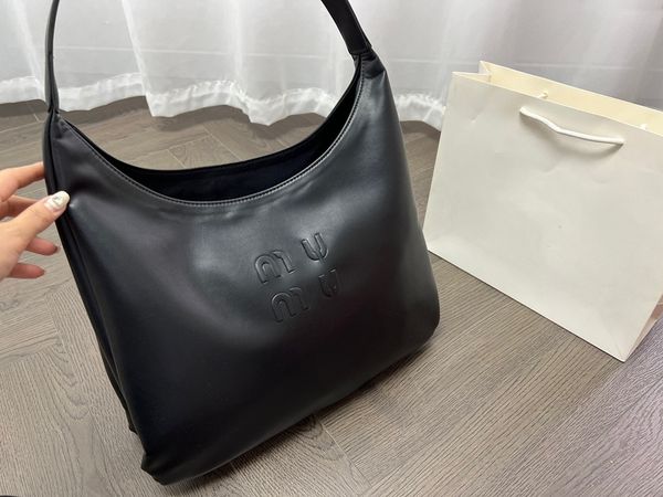 outdoor tote luxury designers bags women large capacity leather fashion shoulder woman shopping bag handbag tote purse tote for traveling mi
outdoor tote luxury designers bags women large capacity leather fashion shoulder woman shopping bag handbag tote purse tote for traveling mi