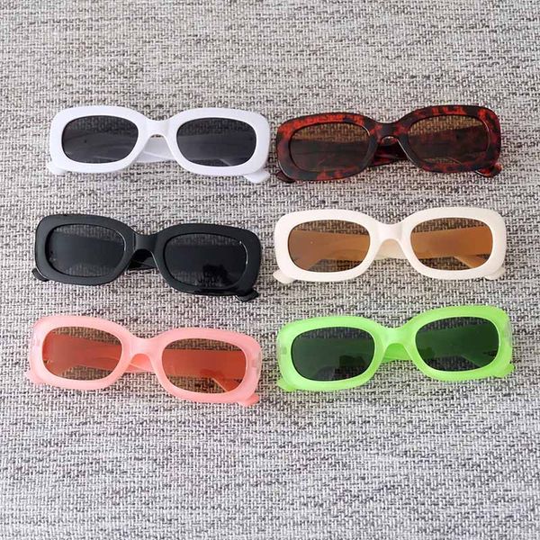 cool modern children factory eyewear kids size fashion oblong sunglasses, White;black
cool modern children factory eyewear kids size fashion oblong sunglasses, White;black