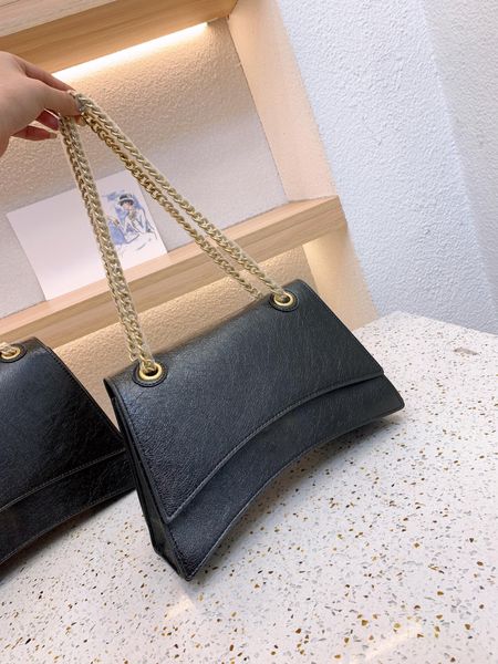 new alligator print hourglass bag luxury designer one shoulder bag tote women seather purse chain bags black premium design cool casual
new alligator print hourglass bag luxury designer one shoulder bag tote women seather purse chain bags black premium design cool casual