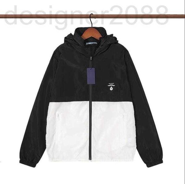 men's jackets designer mens hip hop windbreaker fashion thin coats with letters inverted triangle men women streetwear waterproof outer, Black;brown
men's jackets designer mens hip hop windbreaker fashion thin coats with letters inverted triangle men women streetwear waterproof outer, Black;brown