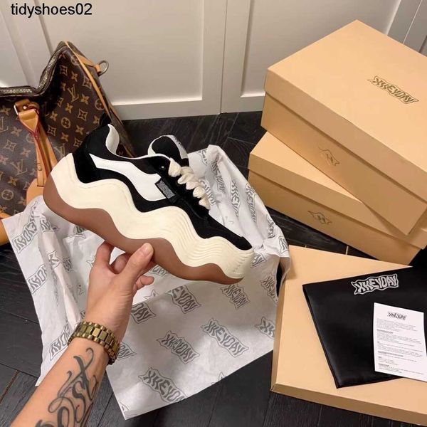tan jianci wang hedi zhao lusi the same xheyday big wave bread shoes thick soles 2022 new dissolution shoes, Black
tan jianci wang hedi zhao lusi the same xheyday big wave bread shoes thick soles 2022 new dissolution shoes, Black