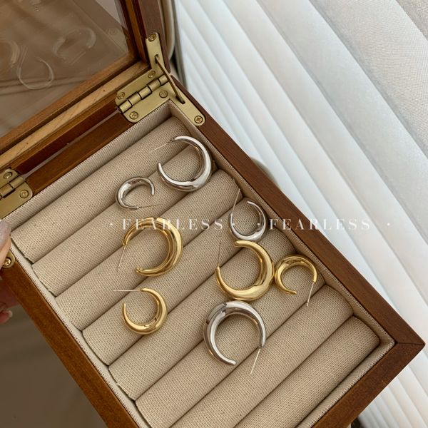 earrings designer g letter stud retro ring pendant engagement earring for lady wholesale, Golden;silver
earrings designer g letter stud retro ring pendant engagement earring for lady wholesale, Golden;silver