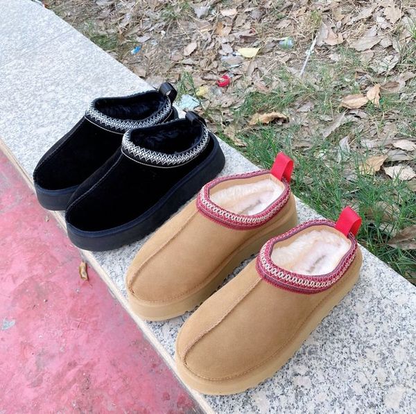 Designer Boot Shoes 2024 Winter Sheepskin Boots Womens Tasman Slippers Tazz Classic Mules Chestnut Black Warm Fur Indoor Slippers Booties, Red
Designer Boot Shoes 2024 Winter Sheepskin Boots Womens Tasman Slippers Tazz Classic Mules Chestnut Black Warm Fur Indoor Slippers Booties, Red