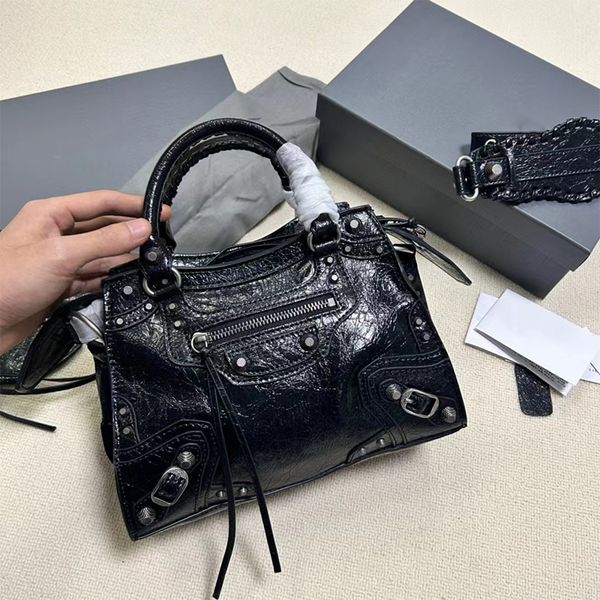 7a shoulder bag motorcycle cross body neo cagole oil wax peel genuine leather wallet purse women lady trapezoid xs motorcycle retro vintage
7a shoulder bag motorcycle cross body neo cagole oil wax peel genuine leather wallet purse women lady trapezoid xs motorcycle retro vintage