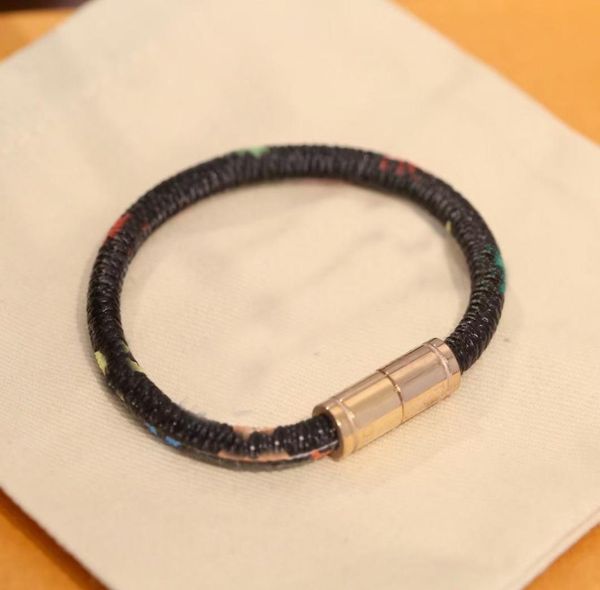 brand designers bracelet classic flower leather rope buckle beads hand rope men women couple luxury fashion bracelets2692966, Golden;silver
brand designers bracelet classic flower leather rope buckle beads hand rope men women couple luxury fashion bracelets2692966, Golden;silver