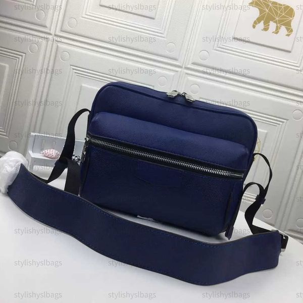 briefcases famous classic designer fashion women or men bag messenger bags cross body school bookbag purse 010923h
briefcases famous classic designer fashion women or men bag messenger bags cross body school bookbag purse 010923h