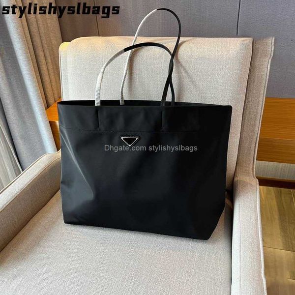 totes women bag fashion large capacity tote bags nylon shopping bags brand designer handbags wallets 010923h
totes women bag fashion large capacity tote bags nylon shopping bags brand designer handbags wallets 010923h