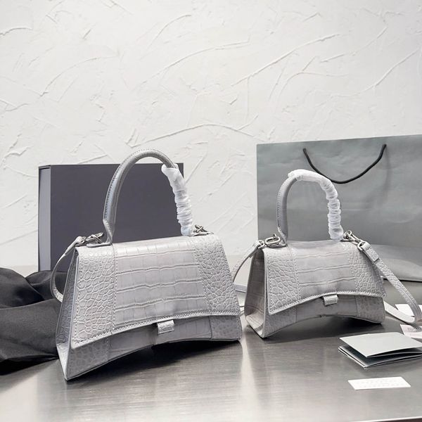 bags totes handbag designer bag women classic imitation brand simple multi-color stone pattern one shoulder hourglass bag versatile commutin
bags totes handbag designer bag women classic imitation brand simple multi-color stone pattern one shoulder hourglass bag versatile commutin