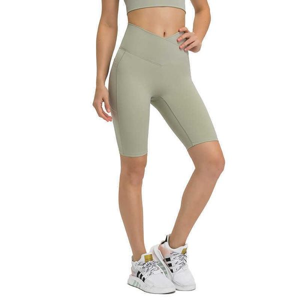 cross waist sports tights women's shorts pockets no t-line high elastic hip lifting five point fitness training yoga pants gym leggings, White;black
cross waist sports tights women's shorts pockets no t-line high elastic hip lifting five point fitness training yoga pants gym leggings, White;black