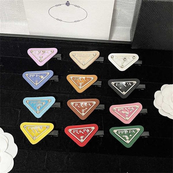 girls children luxury letters print barrettes black white triangle hairpin designer hair clips womens diamond acrylic classic hair pins head, Slivery;white
girls children luxury letters print barrettes black white triangle hairpin designer hair clips womens diamond acrylic classic hair pins head, Slivery;white