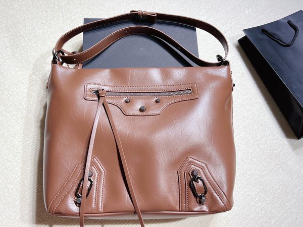 large capacity tote locomotive bag women brand luxury handbag purse simple leather totes bags beautiful one shoulder bag casual
large capacity tote locomotive bag women brand luxury handbag purse simple leather totes bags beautiful one shoulder bag casual