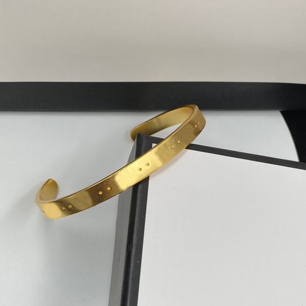 luxury steel seal charm bangle double letter designer bracelet golden thick bangles with box, Golden;silver
luxury steel seal charm bangle double letter designer bracelet golden thick bangles with box, Golden;silver