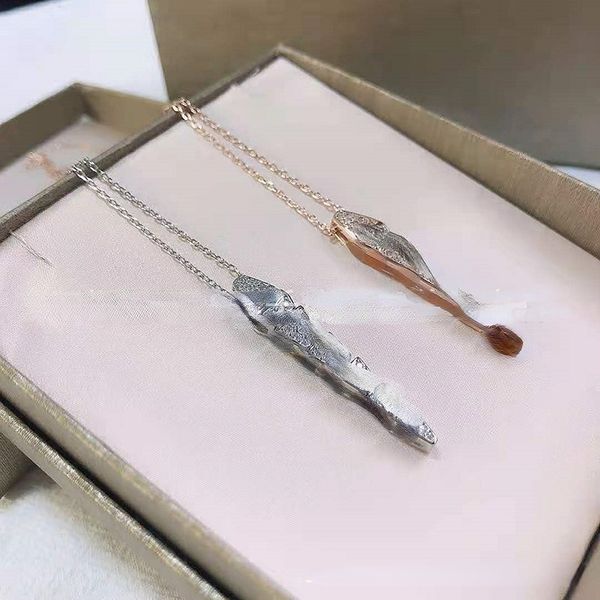 classic small snake-shaped pendant diamond-embedded circle hollow tail vertebra clavicle chain, Silver
classic small snake-shaped pendant diamond-embedded circle hollow tail vertebra clavicle chain, Silver