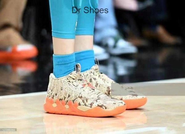 mb1 rick morty galaxy men basketball shoes with box 2022 sport shoe trainner sneakers size 7-12
mb1 rick morty galaxy men basketball shoes with box 2022 sport shoe trainner sneakers size 7-12