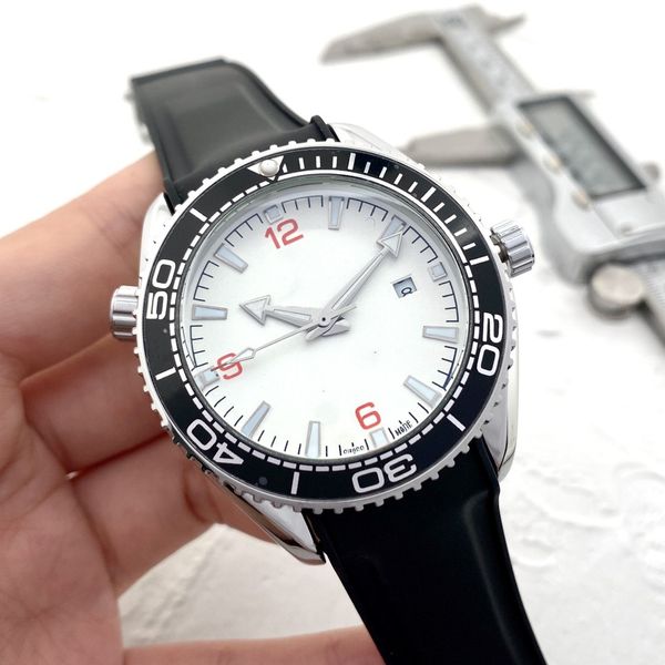 2022 men's automatic watch yadong seriesthe king of classic steel watches equipped with imported fullautomatic mechanical movement 42mm, Slivery;brown
2022 men's automatic watch yadong seriesthe king of classic steel watches equipped with imported fullautomatic mechanical movement 42mm, Slivery;brown