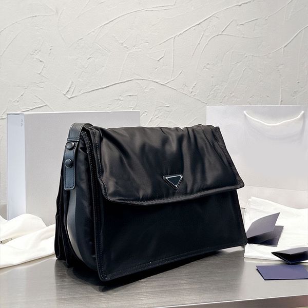 nylon messenger bag canvas postman handbag purse large shoulder bags crossbody handbags flap wallet large tote fashion letter
nylon messenger bag canvas postman handbag purse large shoulder bags crossbody handbags flap wallet large tote fashion letter