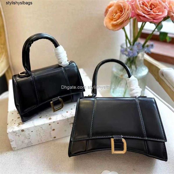 2023 shoulder bags presbyopia womens shoulder bags mini pillow boston women bag one shoulder bag 010923h
2023 shoulder bags presbyopia womens shoulder bags mini pillow boston women bag one shoulder bag 010923h