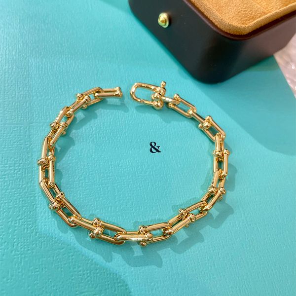 designer bracelets designers bracelets luxurys women charm bracelet butterfly solid color design jewelry with bracelets boutique wedding wea, Golden;silver
designer bracelets designers bracelets luxurys women charm bracelet butterfly solid color design jewelry with bracelets boutique wedding wea, Golden;silver