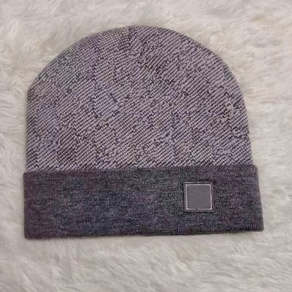 wholesale 2023 fashion high-quality beanie knitteds hat knitted hat classical sports skull ladies casual outdoor caps 55, Blue;gray
wholesale 2023 fashion high-quality beanie knitteds hat knitted hat classical sports skull ladies casual outdoor caps 55, Blue;gray