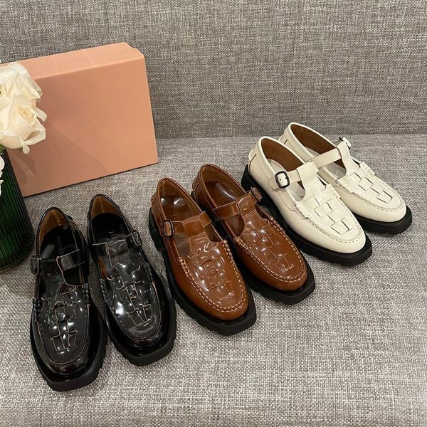 new roman sandals women's formal shoes hereui vintage fashion handmade leather buckle woven thick-soled shoes black beige coffee color
new roman sandals women's formal shoes hereui vintage fashion handmade leather buckle woven thick-soled shoes black beige coffee color
