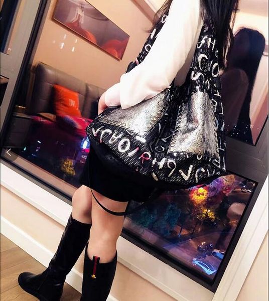 european and american high-end fashion leather counter personal letters sequined single shoulder bag handbag large capacity shopping bags
european and american high-end fashion leather counter personal letters sequined single shoulder bag handbag large capacity shopping bags
