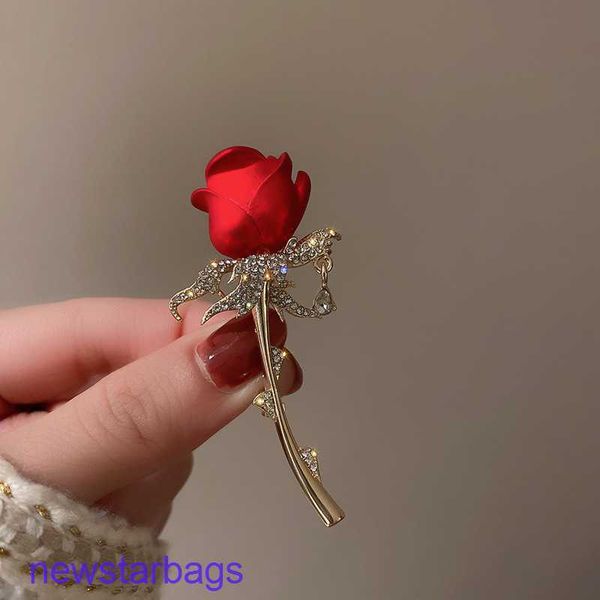 manufacturer gift wholesale better selling three-dimensional rose lily brooch elegant temperament suit decorative corsage, Gray
manufacturer gift wholesale better selling three-dimensional rose lily brooch elegant temperament suit decorative corsage, Gray