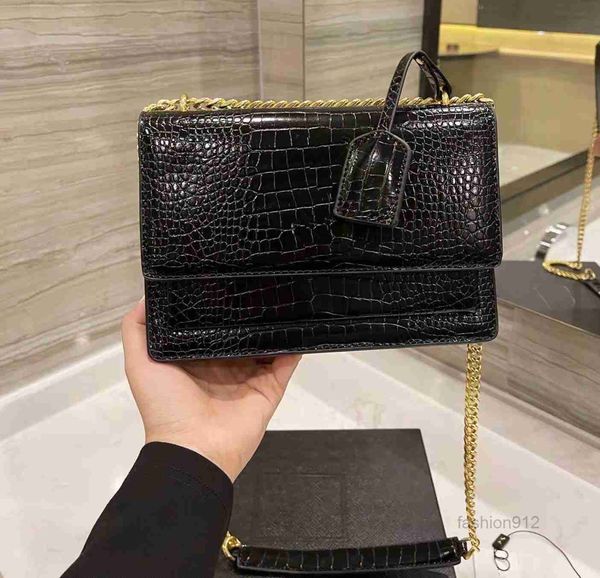 evening bags luxury designer crossbody bag sunset original leather women fashion medium handbags women chain shoulder bagsmulti pochette
evening bags luxury designer crossbody bag sunset original leather women fashion medium handbags women chain shoulder bagsmulti pochette