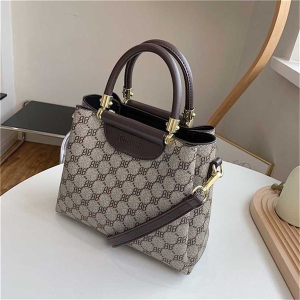 90% off bags clearance online messenger women's korean version autumn and winter simple leisure hand large capacity single
90% off bags clearance online messenger women's korean version autumn and winter simple leisure hand large capacity single