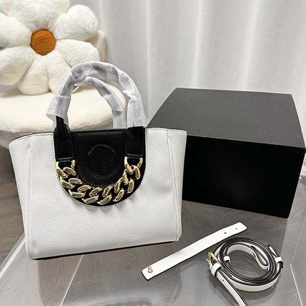 women handbag large capacity tote bag shopping bags fashion chain decoration gold hardware head cowhide genuine leather interior zip pocket
women handbag large capacity tote bag shopping bags fashion chain decoration gold hardware head cowhide genuine leather interior zip pocket
