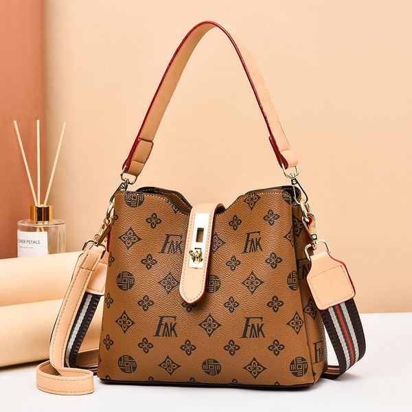 luxurys designer bag women bags handbag crossbody leather purse louiseity fashion viutonity flower shoulder lady tote bag wallet 105
luxurys designer bag women bags handbag crossbody leather purse louiseity fashion viutonity flower shoulder lady tote bag wallet 105