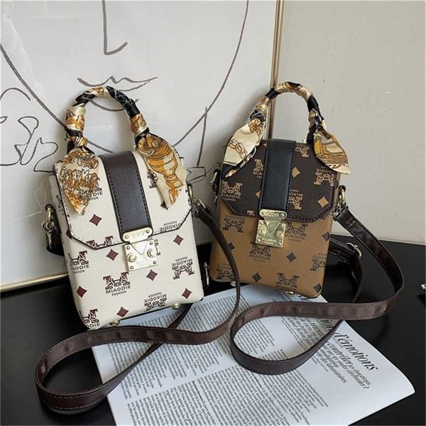 designer bags 55% off sale popular printed women's vertical mobile phone one small square style messenger
designer bags 55% off sale popular printed women's vertical mobile phone one small square style messenger