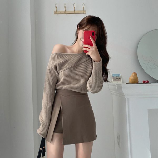skirts irregular women shorts summer high waist wide leg slit chic office lady black short pants gothic 230110
skirts irregular women shorts summer high waist wide leg slit chic office lady black short pants gothic 230110